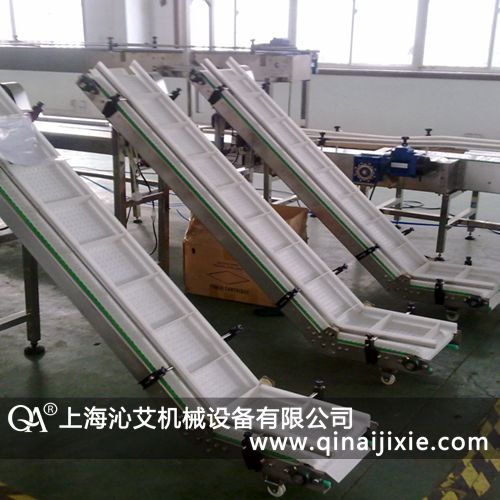 爬坡皮帶輸送機(jī)結(jié)構(gòu)特點(diǎn)和優(yōu)勢(shì) 爬坡皮帶輸送機(jī)結(jié)構(gòu)特點(diǎn)和優(yōu)勢(shì)